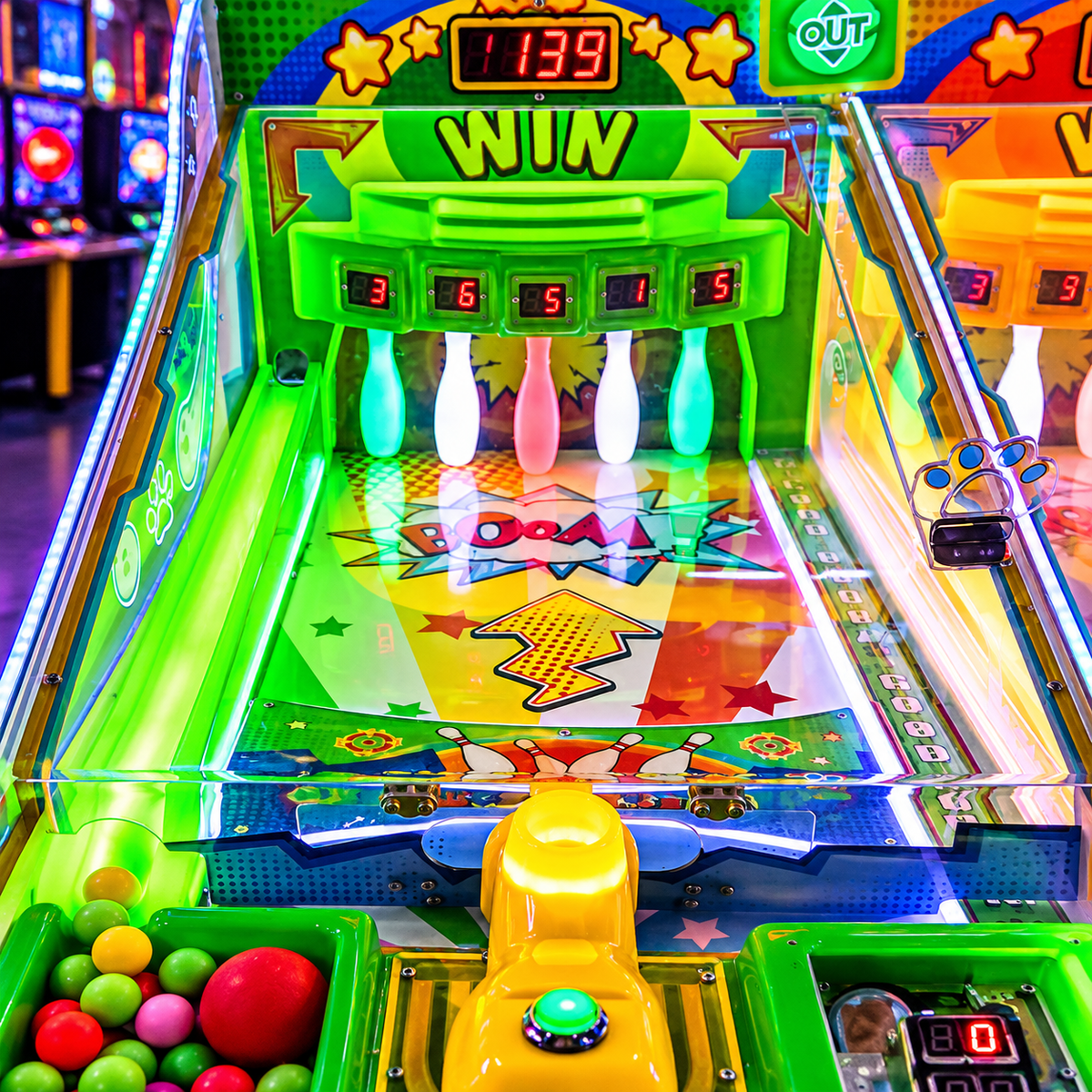 Coin Operated Bear Bowling Redemption Arcade Machine for Kids