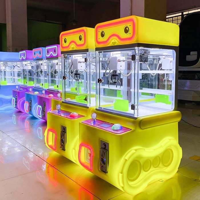 Mini Duck Claw Crane Machine for Gamers and Prize Play