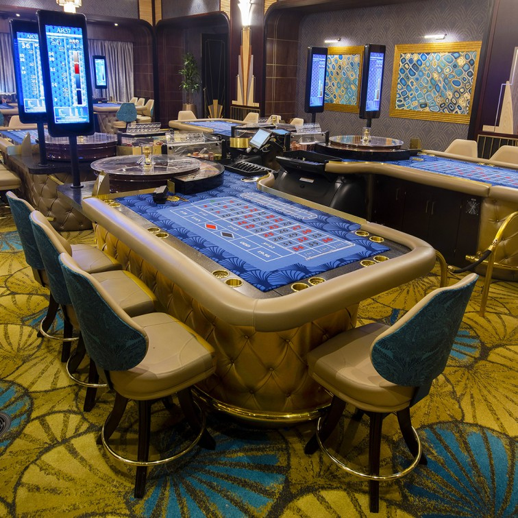 Electronic Casino Roulette Table with Digital Display and LED Controls