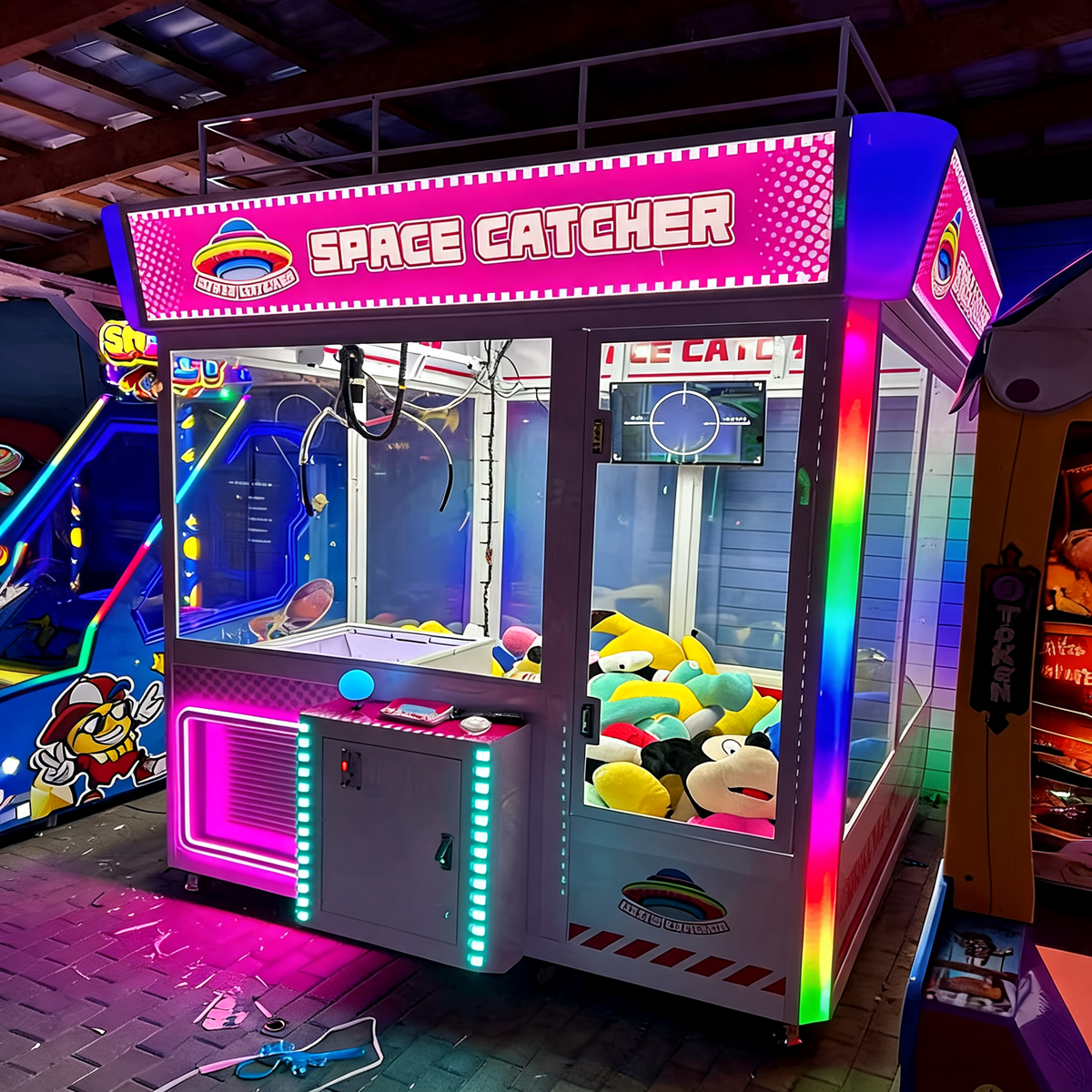 Giant Size Crane Doll Real Human Claw Crane Game