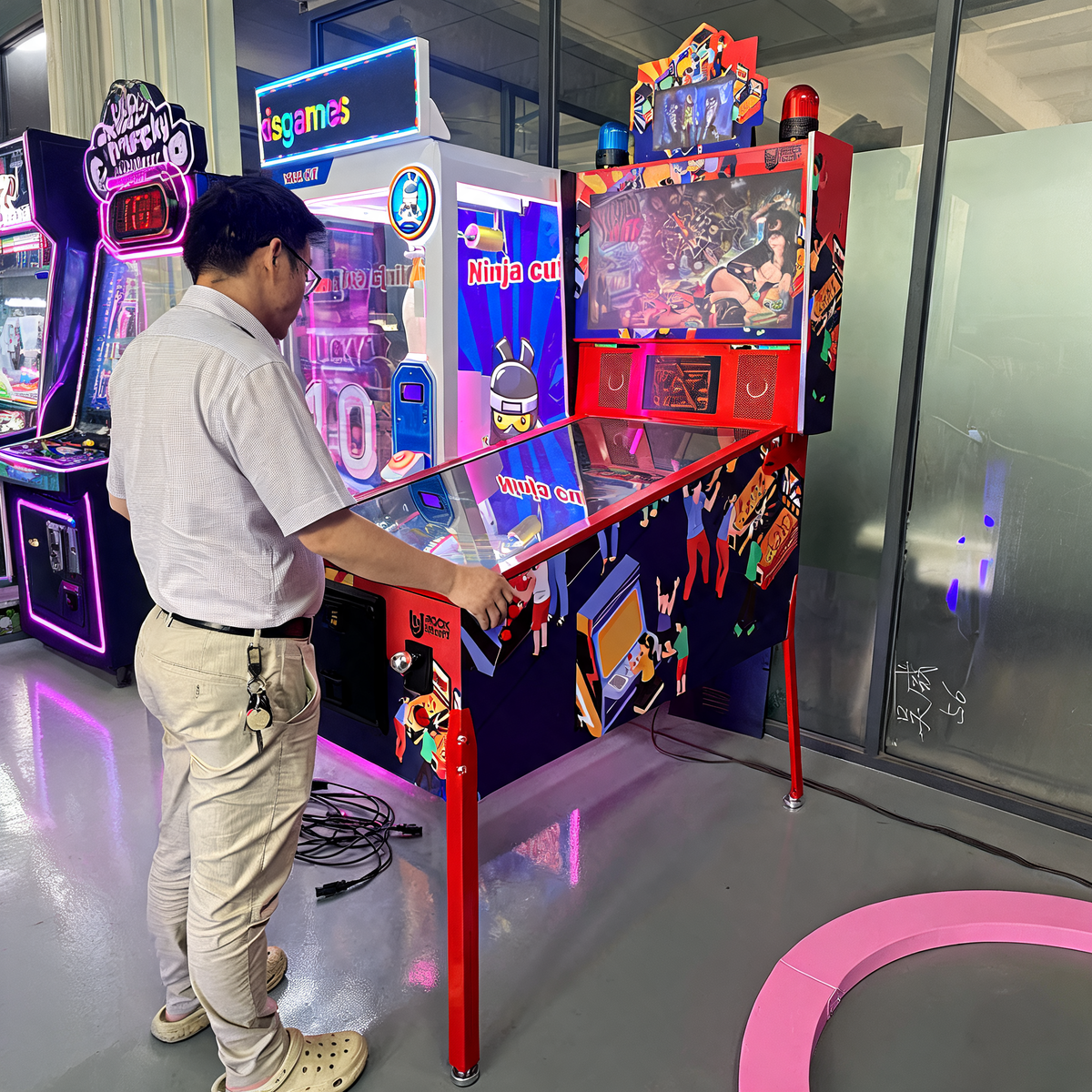 Source Screen Virtual Pinball Machine 49 Inch Cabinet